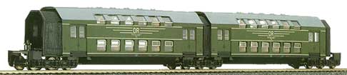 2 Middle cars of four-part double-deck train<br /><a href='images/pictures/Tillig/13745.jpg' target='_blank'>Full size image</a>